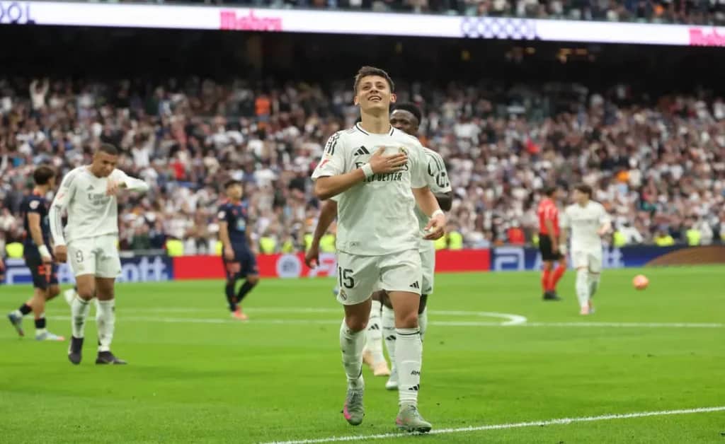 صعود صاروخي: أردا جولر نجم ريال مدريد يحصد جائزة أفضل لاعب شاب في دوري الأبطال 2026